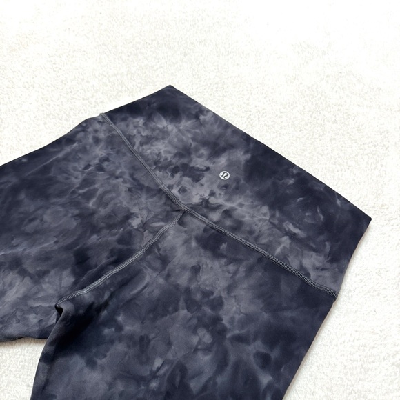 Lululemon sz 10 Align Leggings in Diamond Dye Crop 21” High Waist - Picture 4 of 6